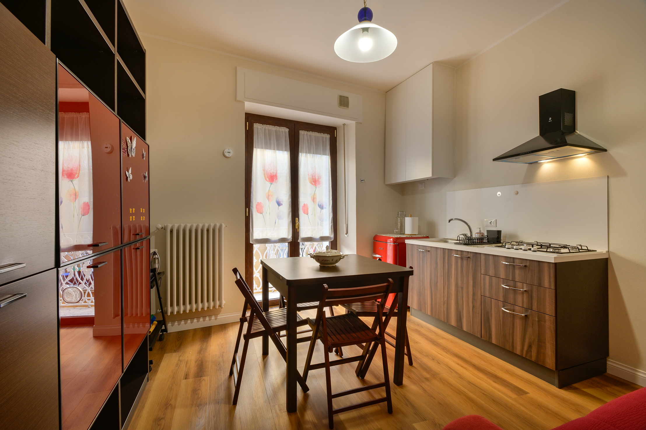 La Donzella - Red Apartment